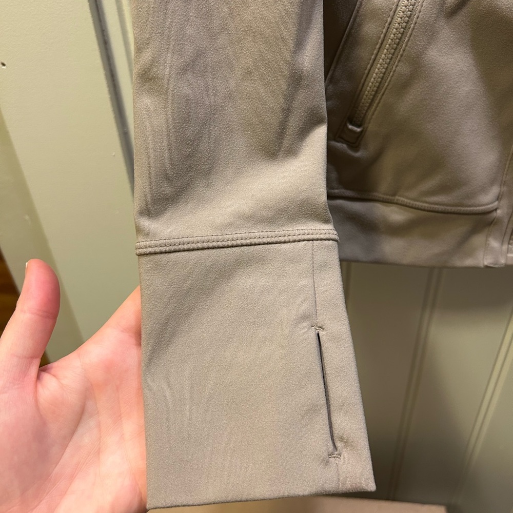 Calvin Klein Performance Stretch Jacket - Picture 6 of 8